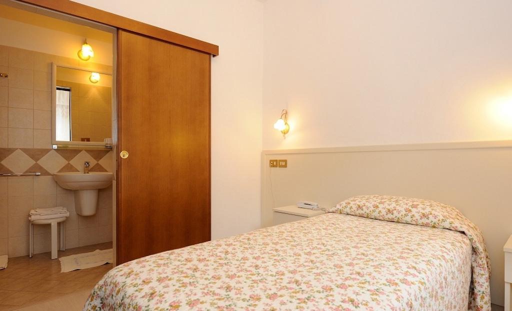 Hotel San Sebastiano Perugia Quarto foto