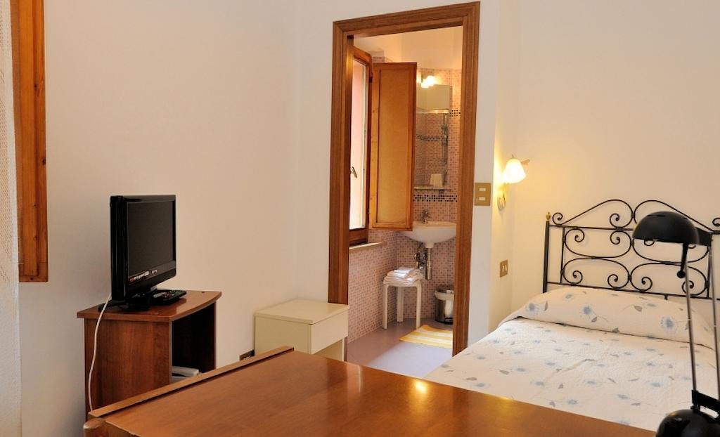Hotel San Sebastiano Perugia Quarto foto